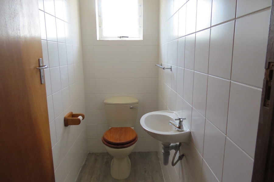 3 Bedroom Property for Sale in Stilbaai Wes Western Cape